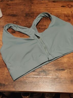 NWOT avia XXL (20) Dark Sage Green Padded Zip Up Sports Bra